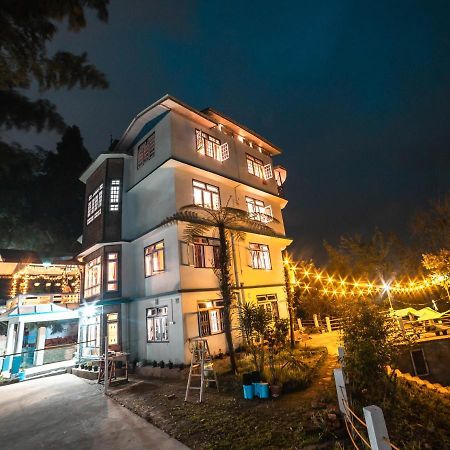 Tag Along 2 0 Hostel Gangtok Bagian luar foto