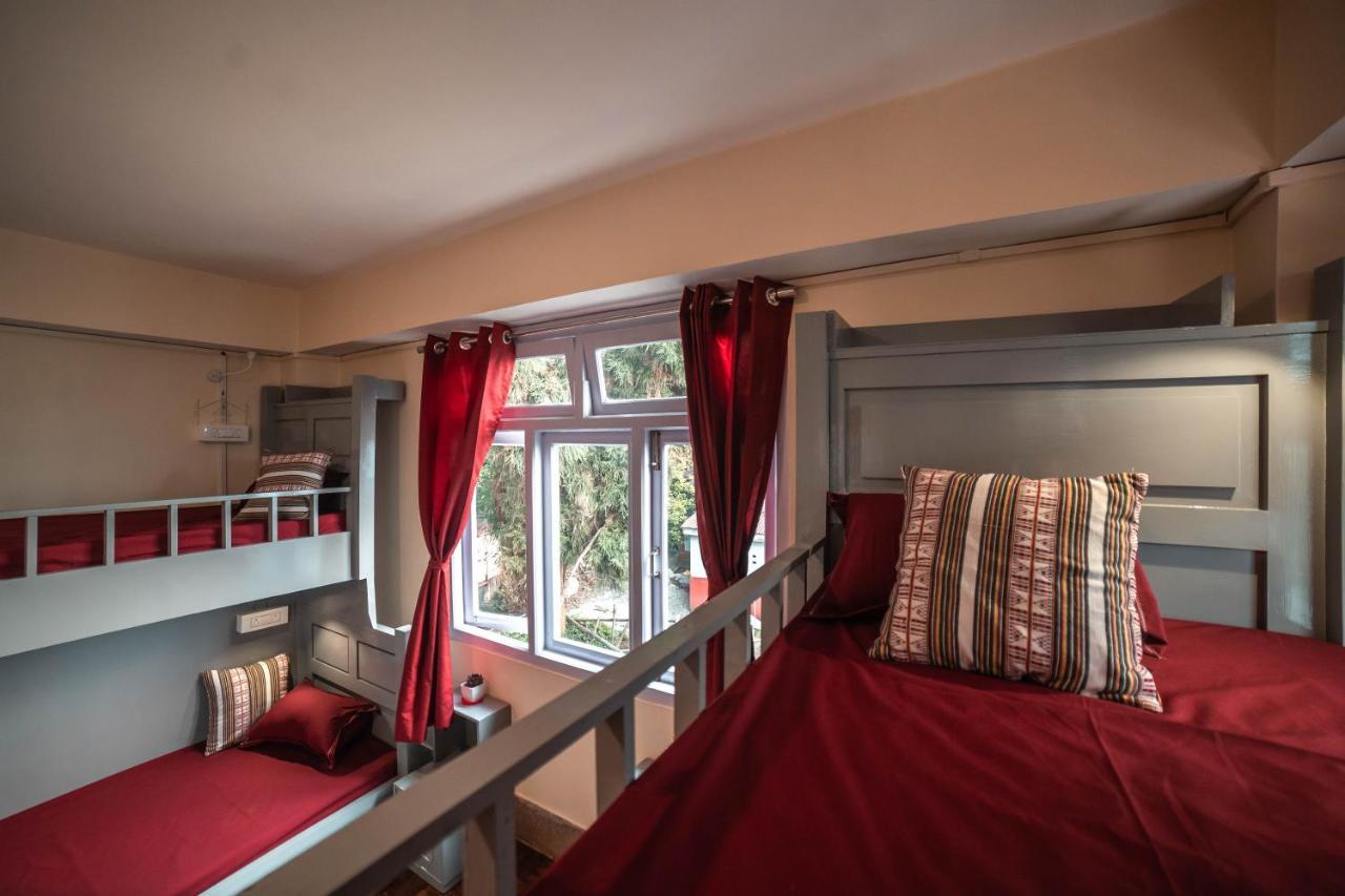 Tag Along 2 0 Hostel Gangtok Bagian luar foto