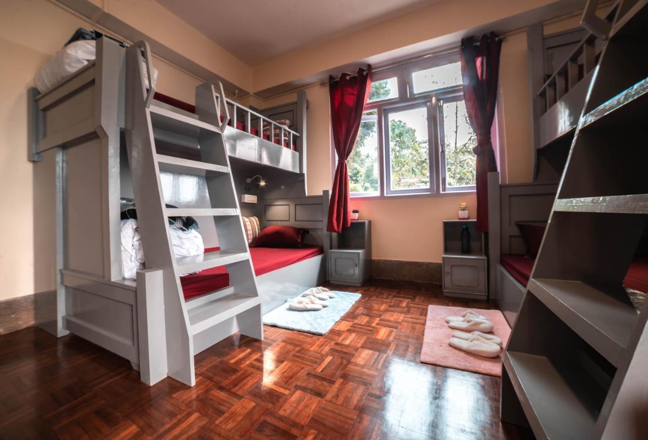 Tag Along 2 0 Hostel Gangtok Bagian luar foto