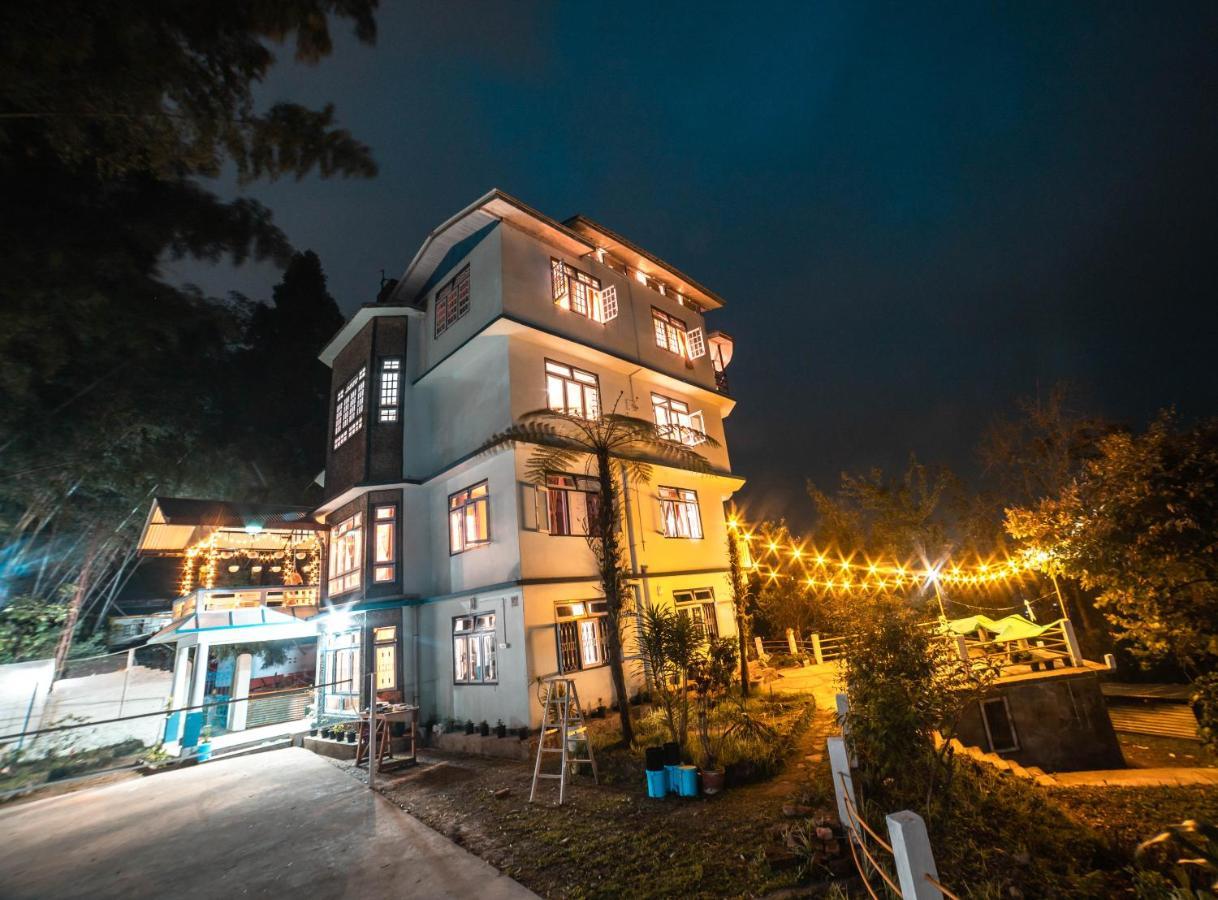 Tag Along 2 0 Hostel Gangtok Bagian luar foto