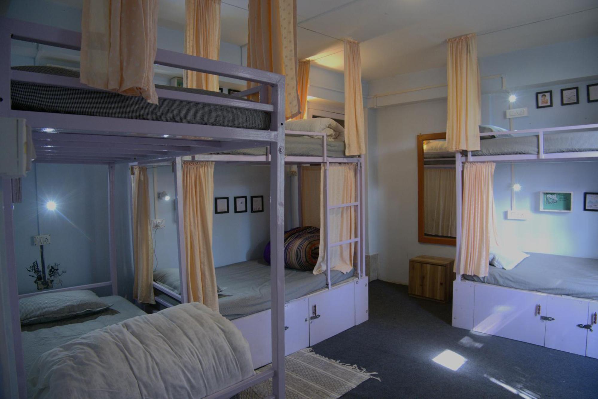 Tag Along 2 0 Hostel Gangtok Bagian luar foto